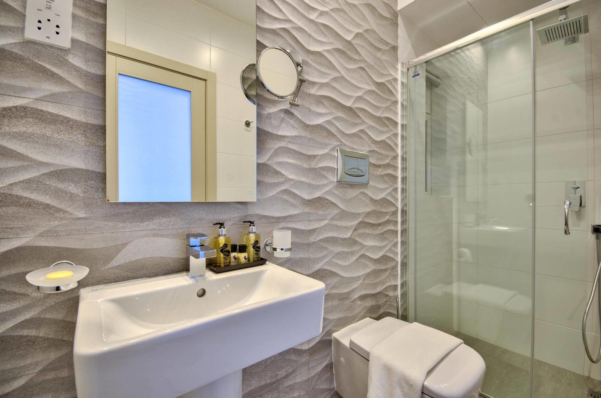 Jules Suites Saint Julian's 외부 사진
