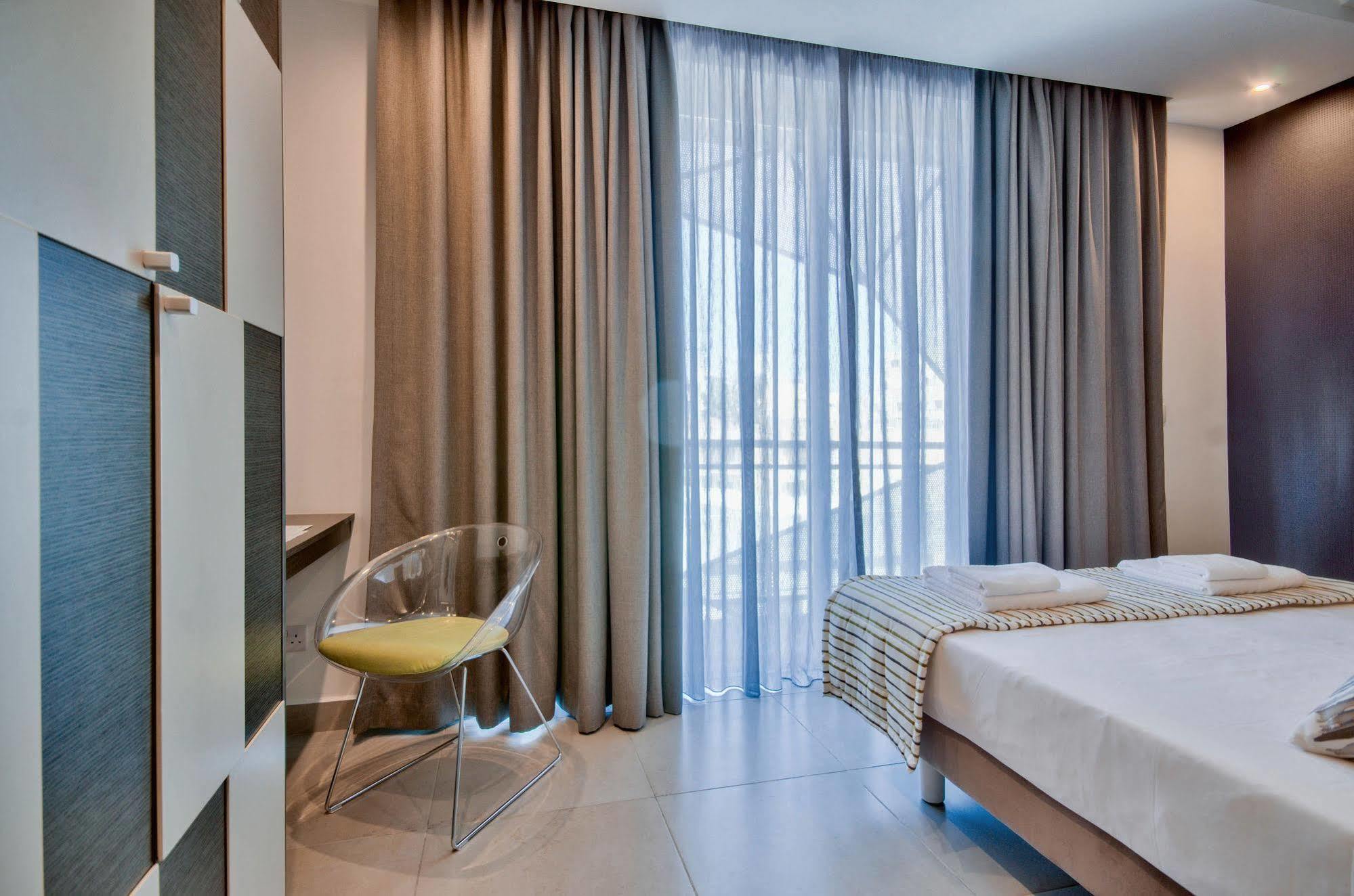 Jules Suites Saint Julian's 외부 사진